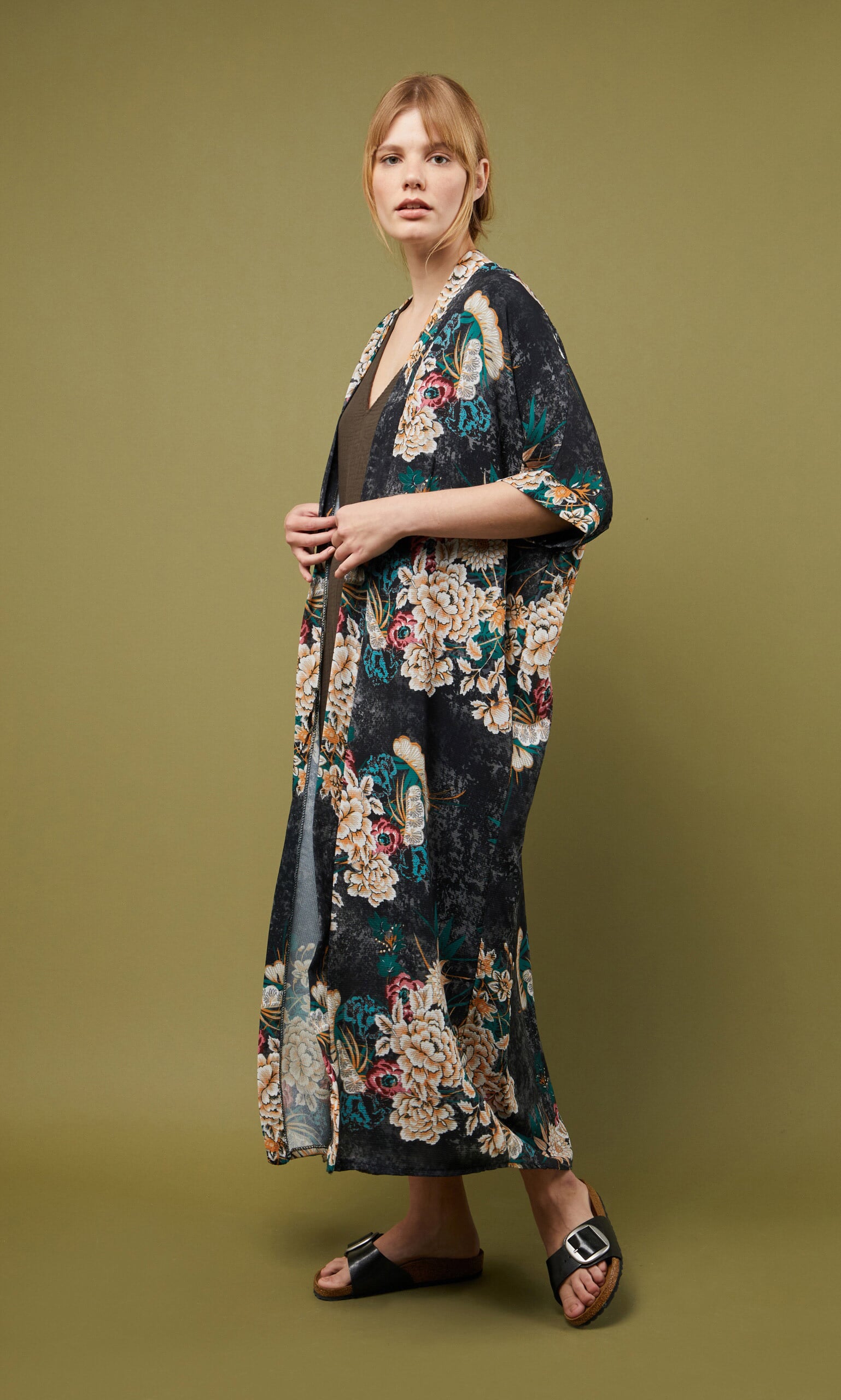 Mae Kimono