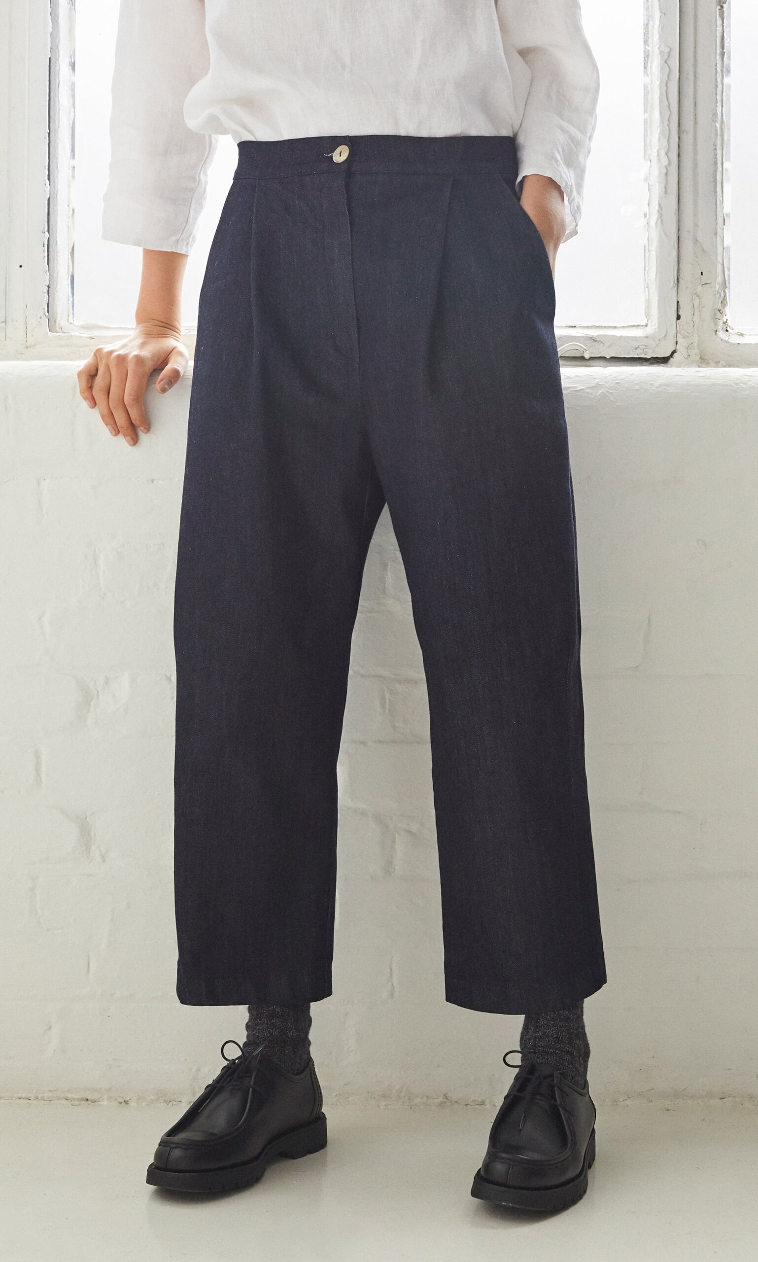 Ake curved pants