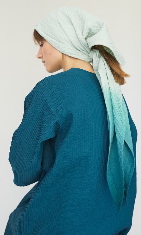 Aija scarf by Yacco Maricard