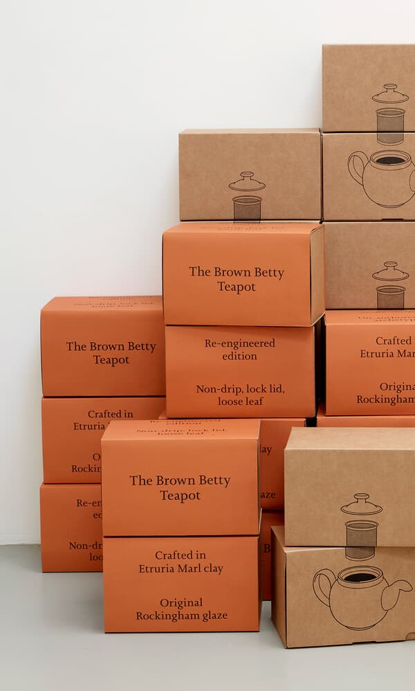 Brown betty teapot 