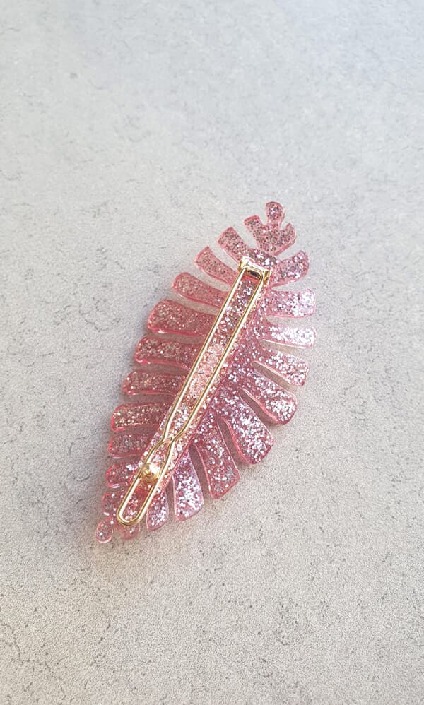 Leafy pink hairclip