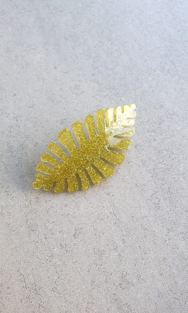 Leafy yellow hairclip