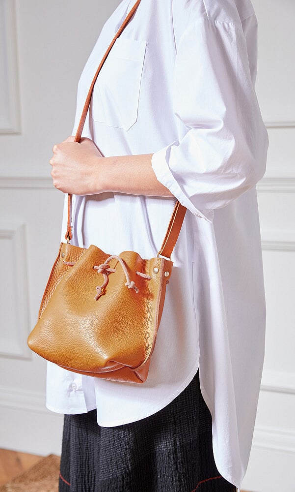 Tinto Bucket bag