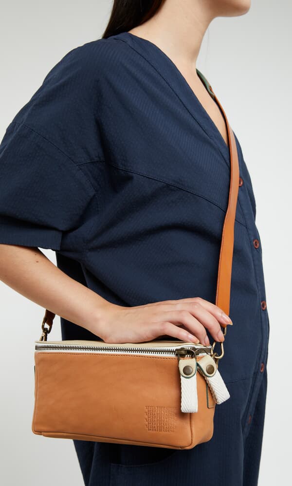 Camel box bag - SS22