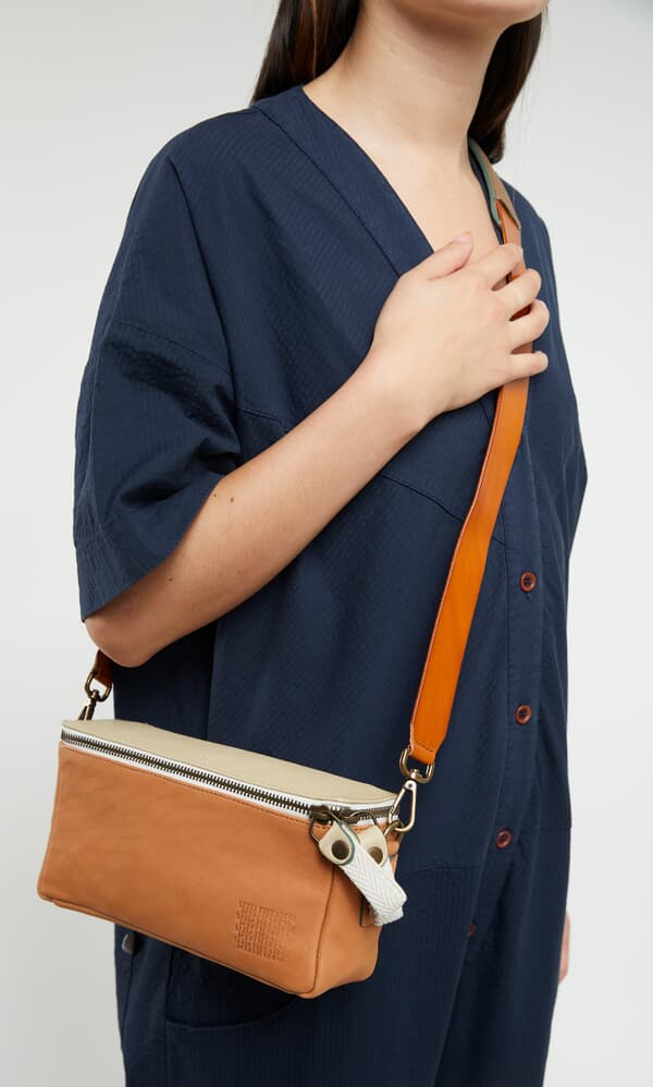 Camel box bag - SS22