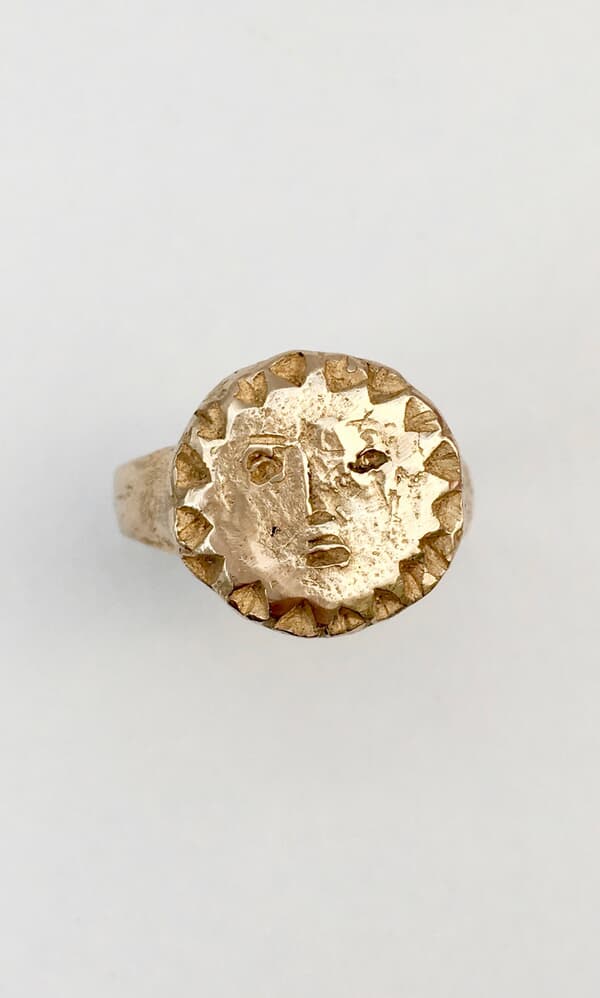 Luna ring