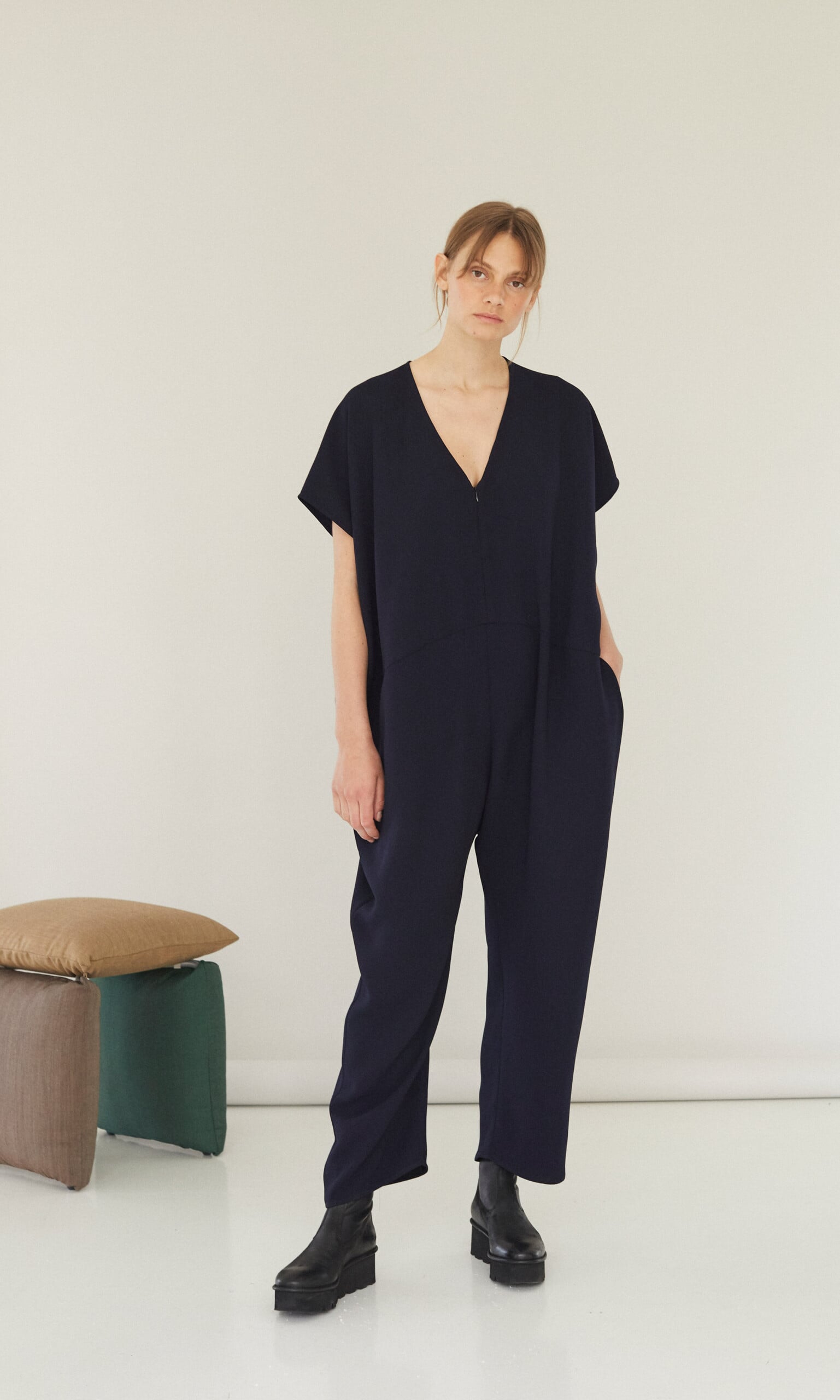 Classic navy jumpsuit - SS22