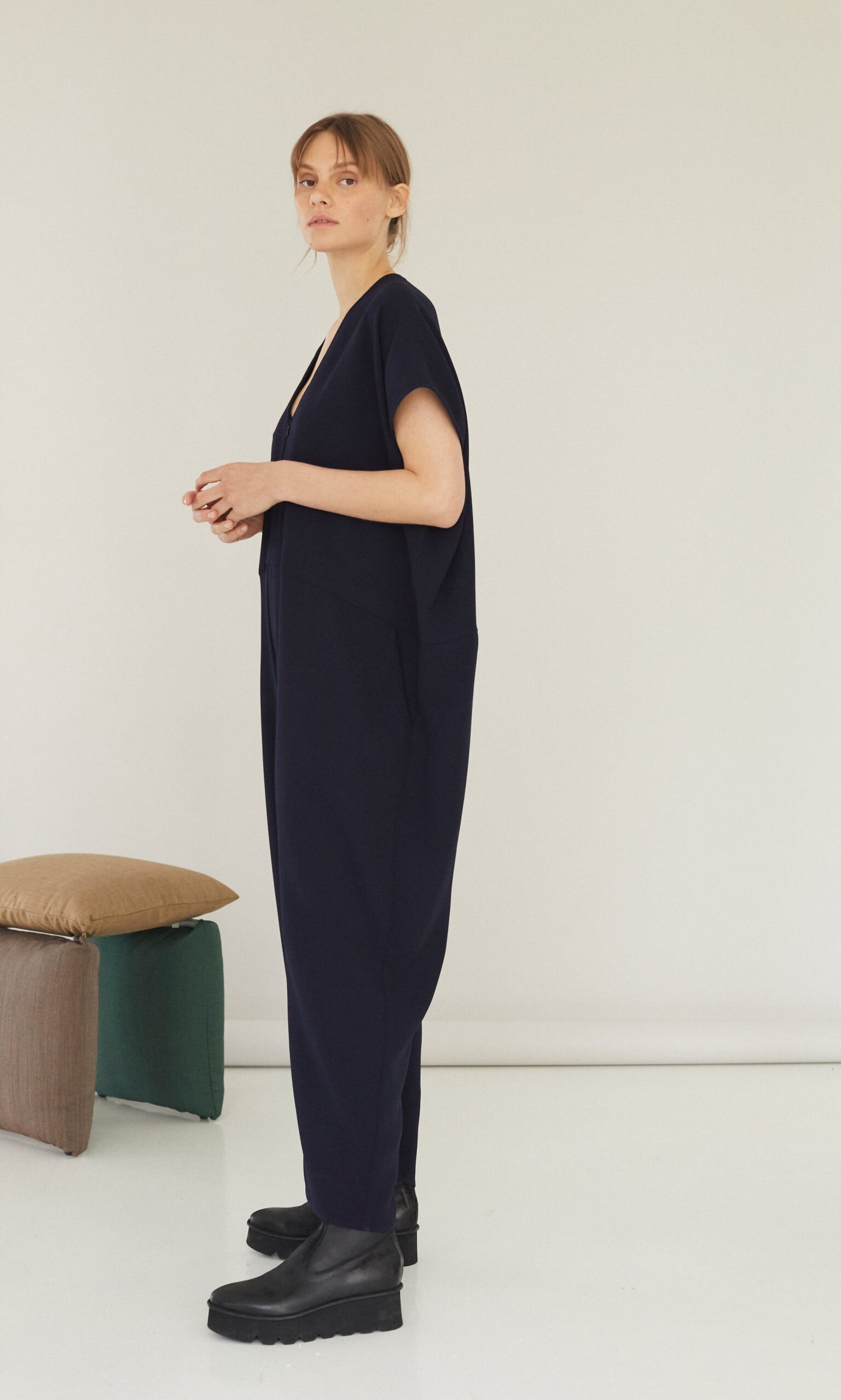 Classic navy jumpsuit - SS22