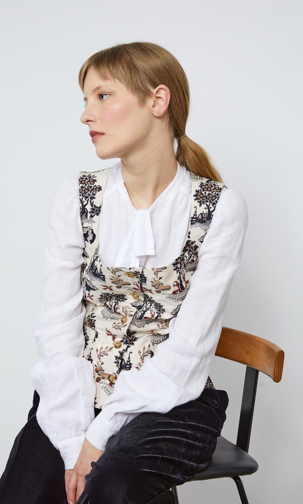 Doe waisted top
