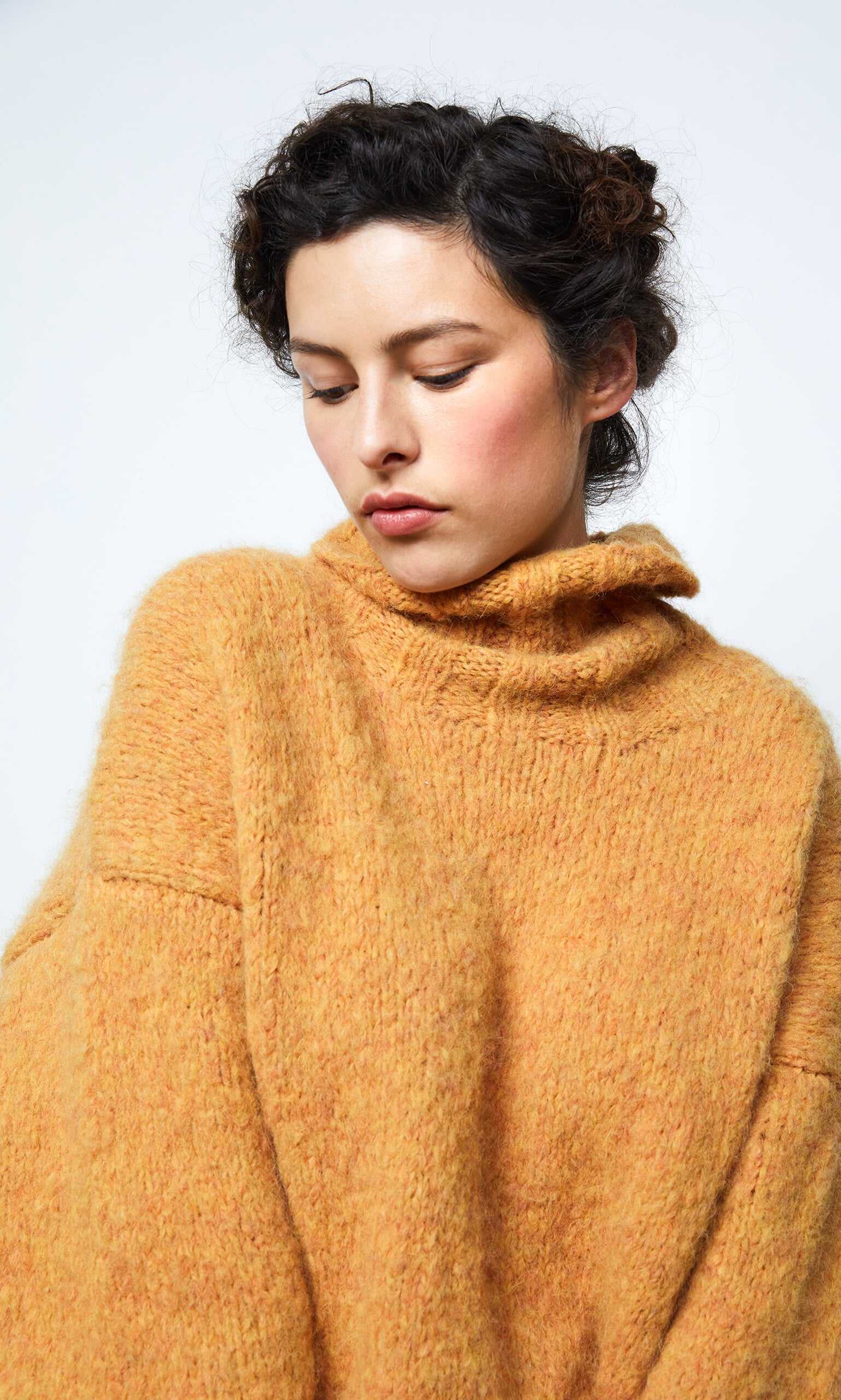 Butterscotch rollneck