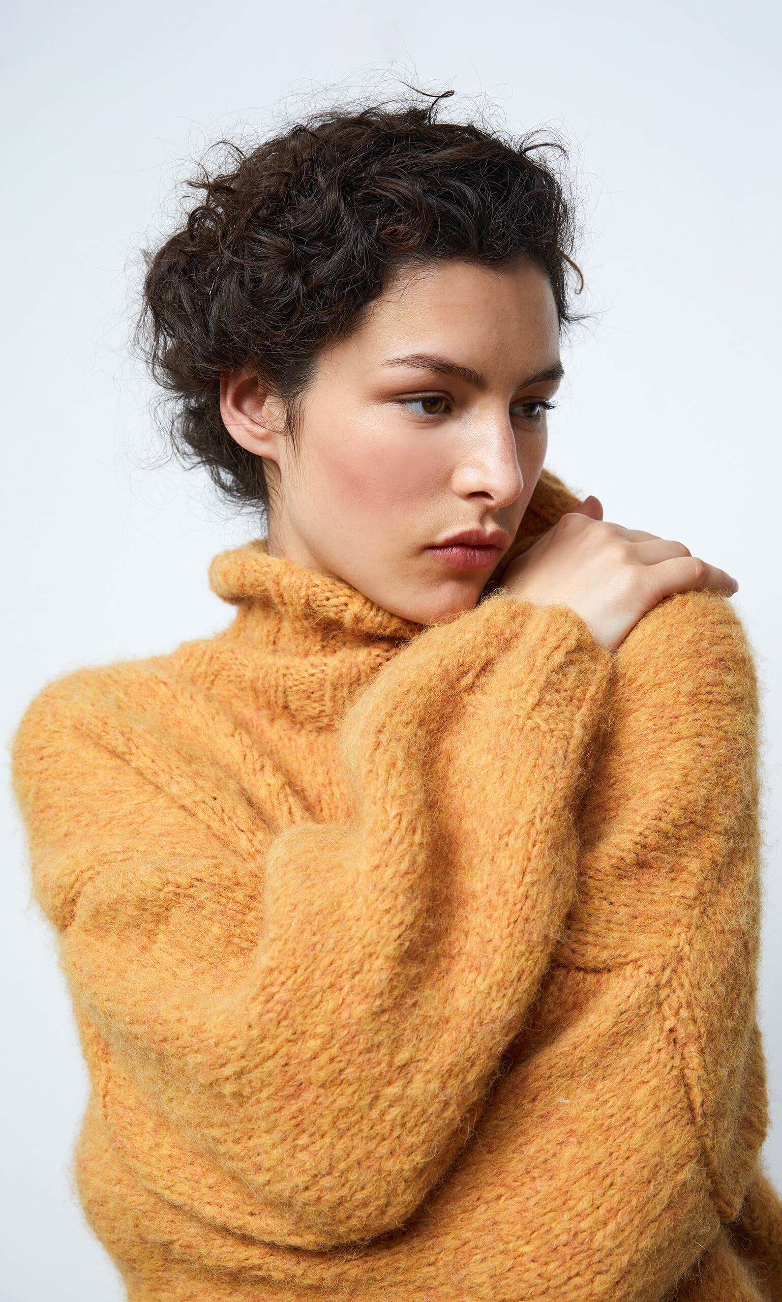 Butterscotch rollneck