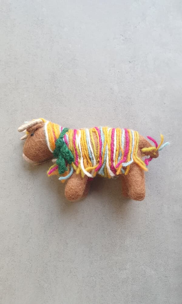 Big highland cow decoration
