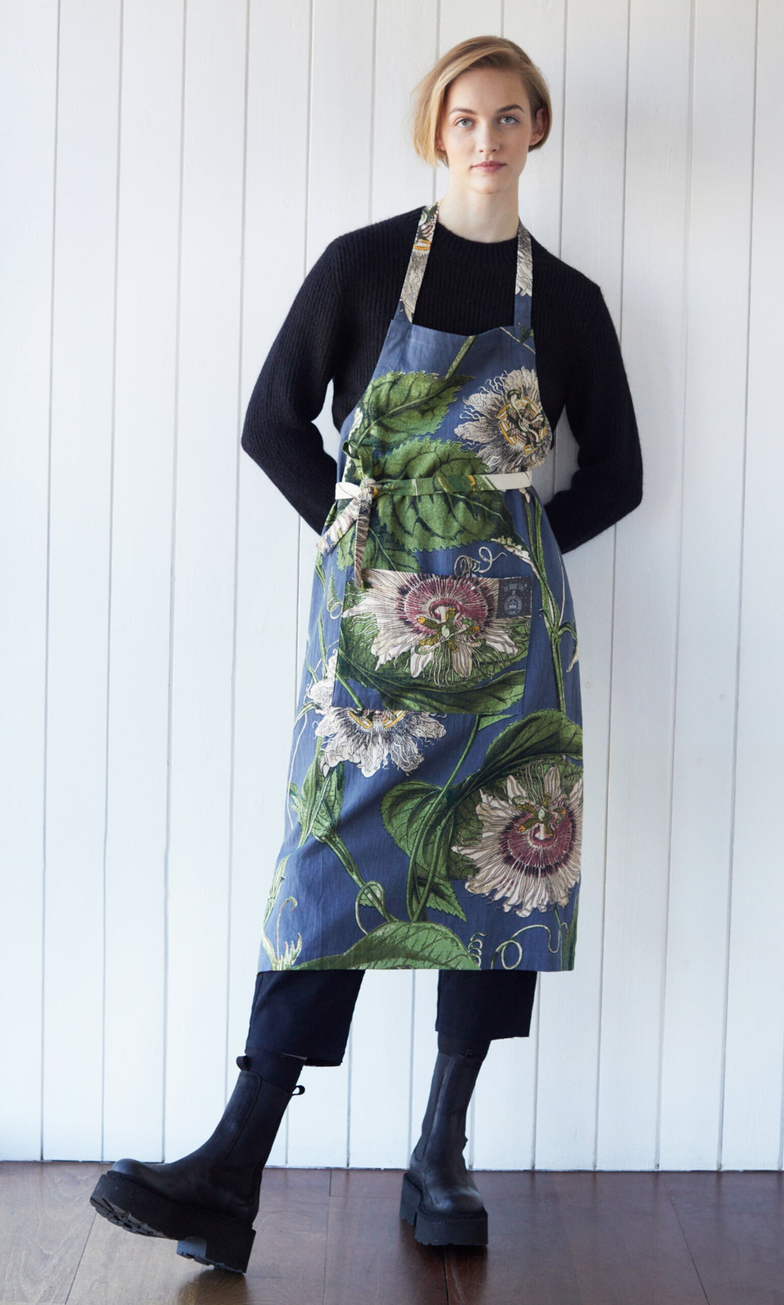 Grey flower apron