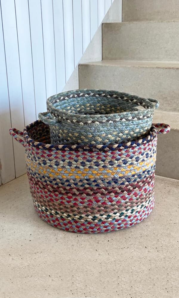 Medium woven basket - seaspray