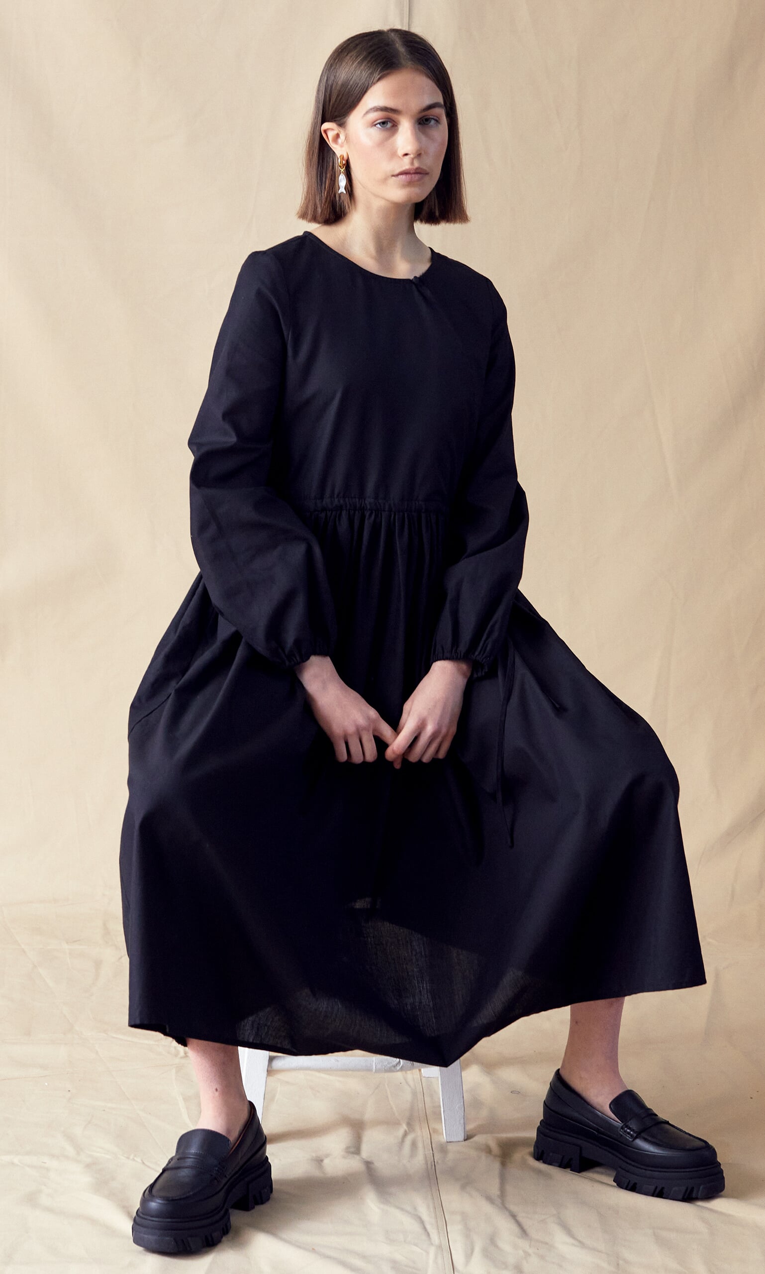 Korean dress - black