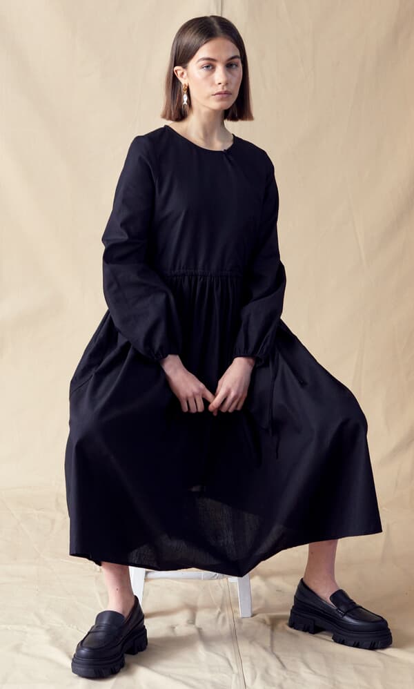 Korean dress - black