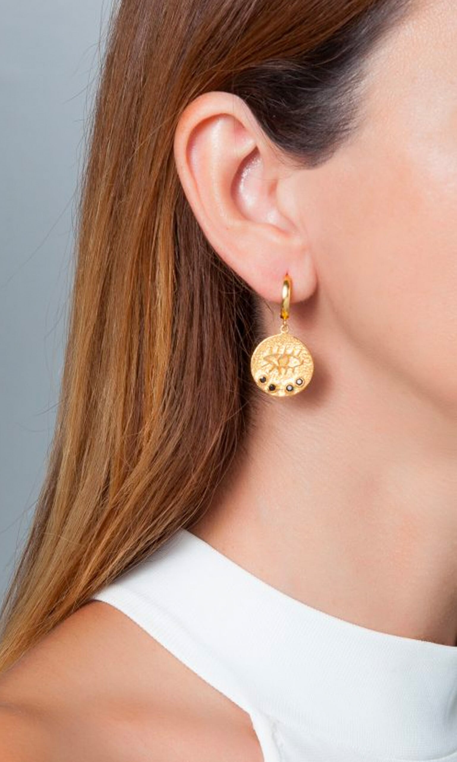 Mini huggie earrings