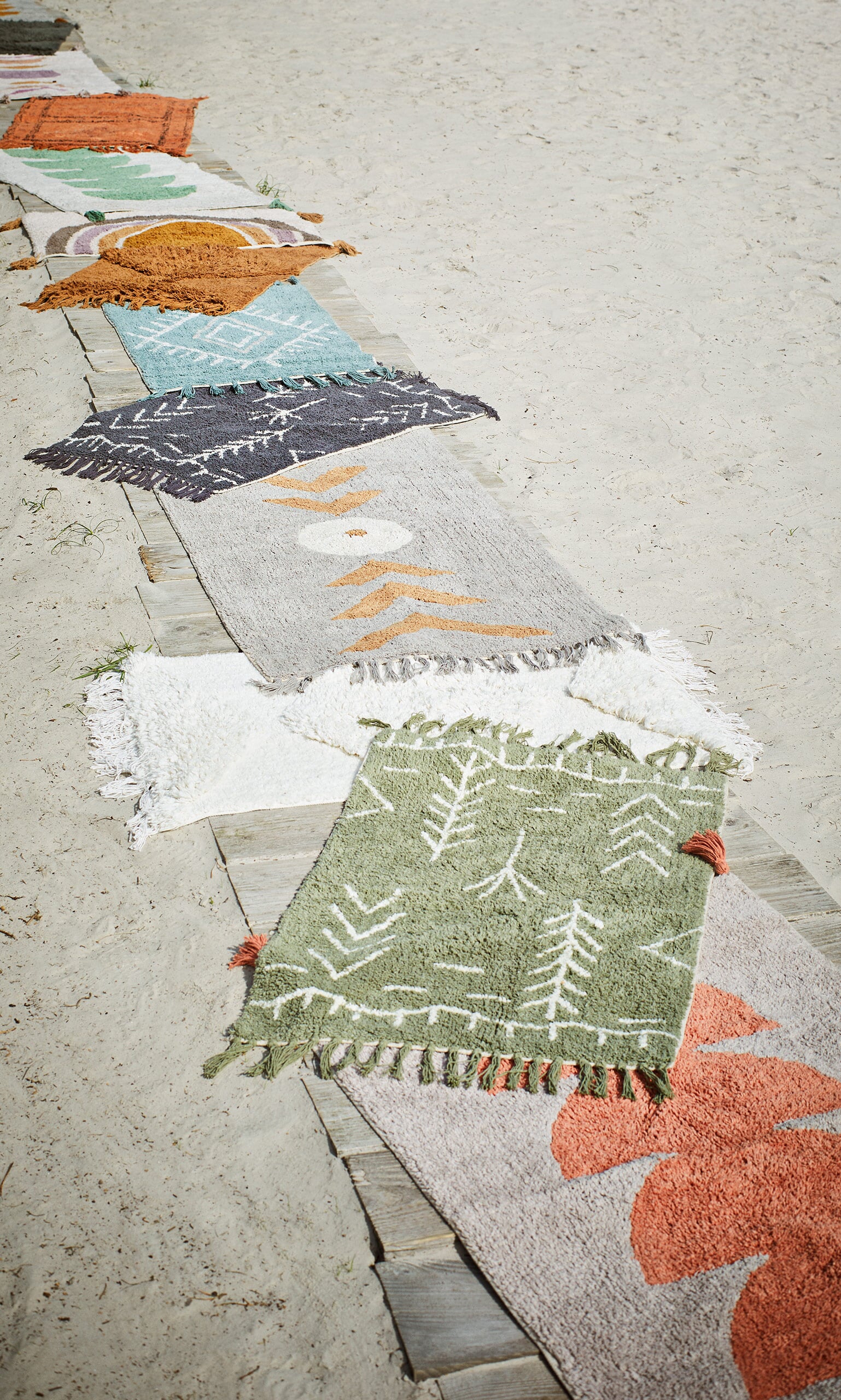 Tufted bath mat 