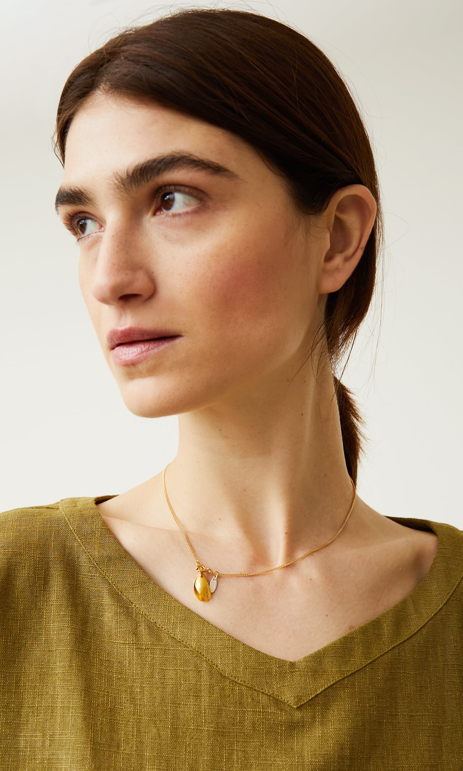 Gold Moules necklace