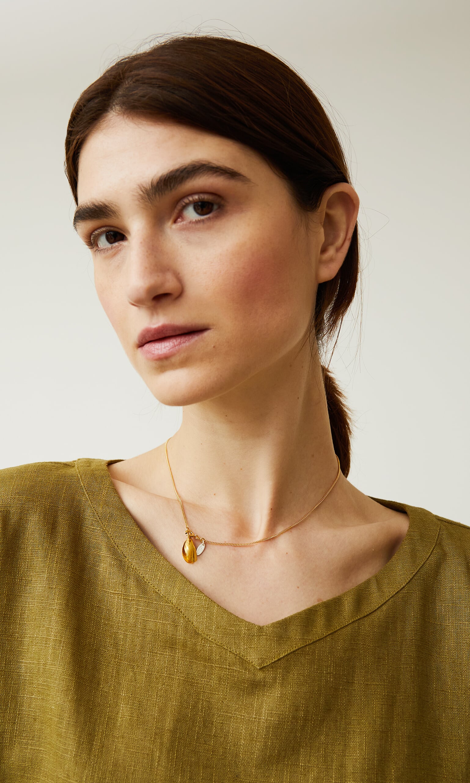 Gold Moules necklace