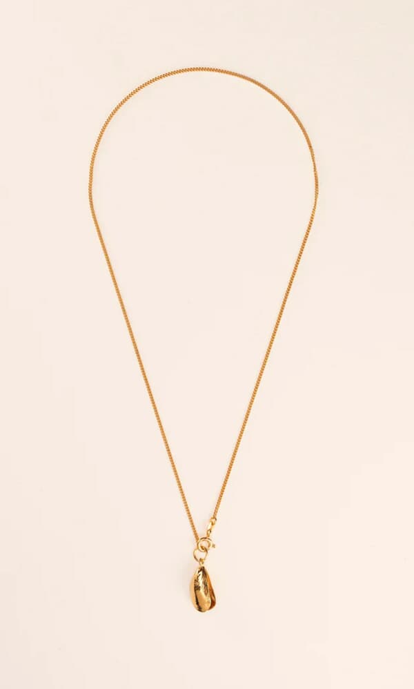 Gold Moules necklace