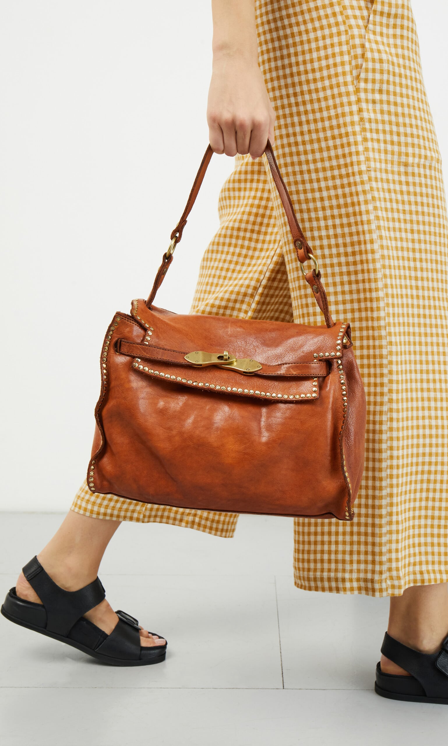 Kelly buckle bag