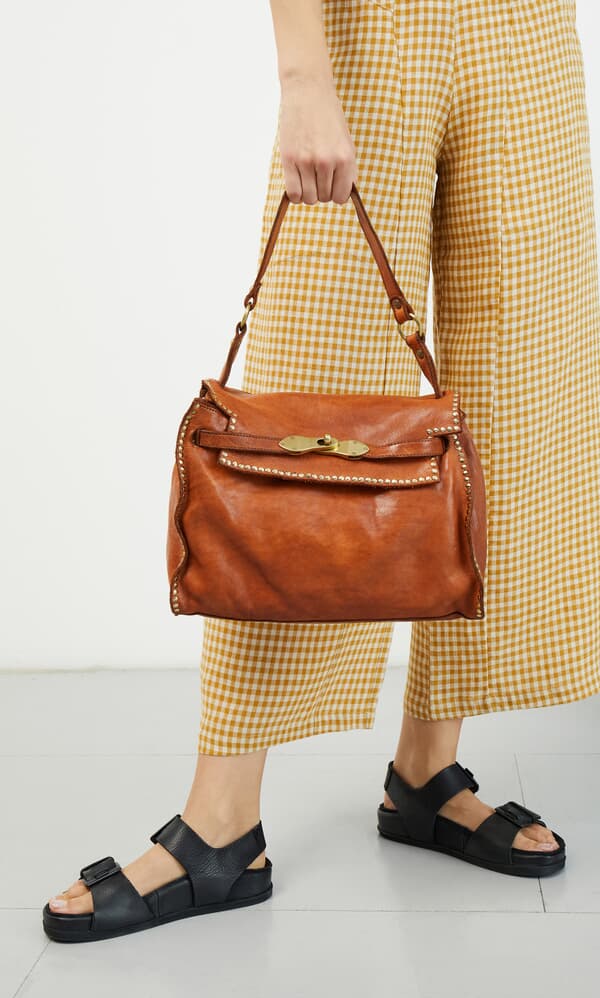 Kelly buckle bag