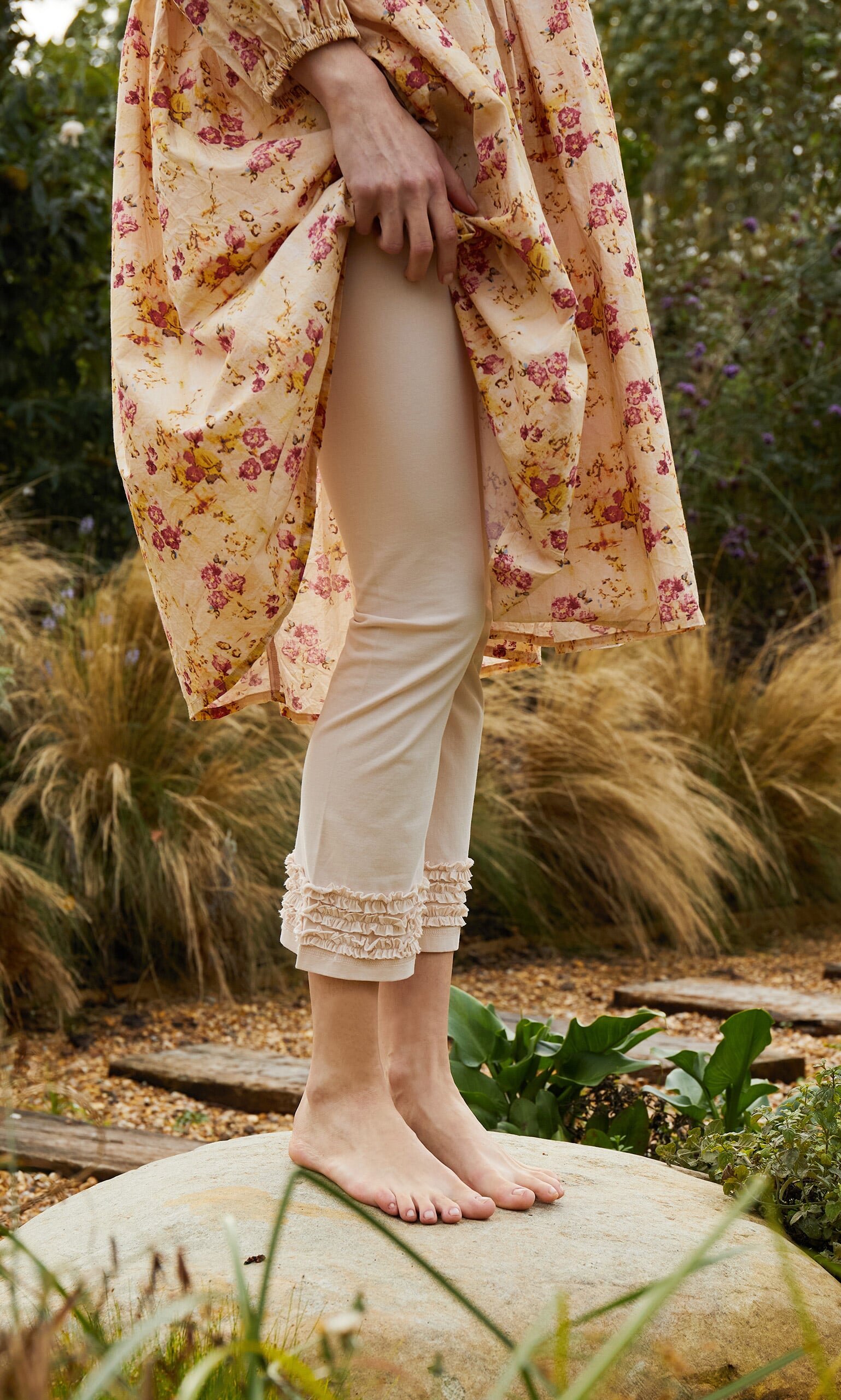 Ellen ruffle pants