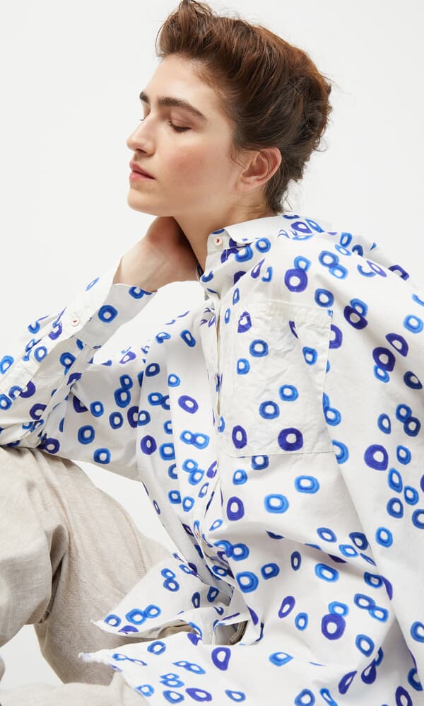 Blue circle shirt