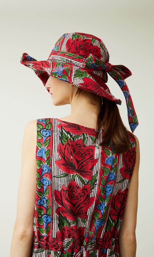 Rose hat