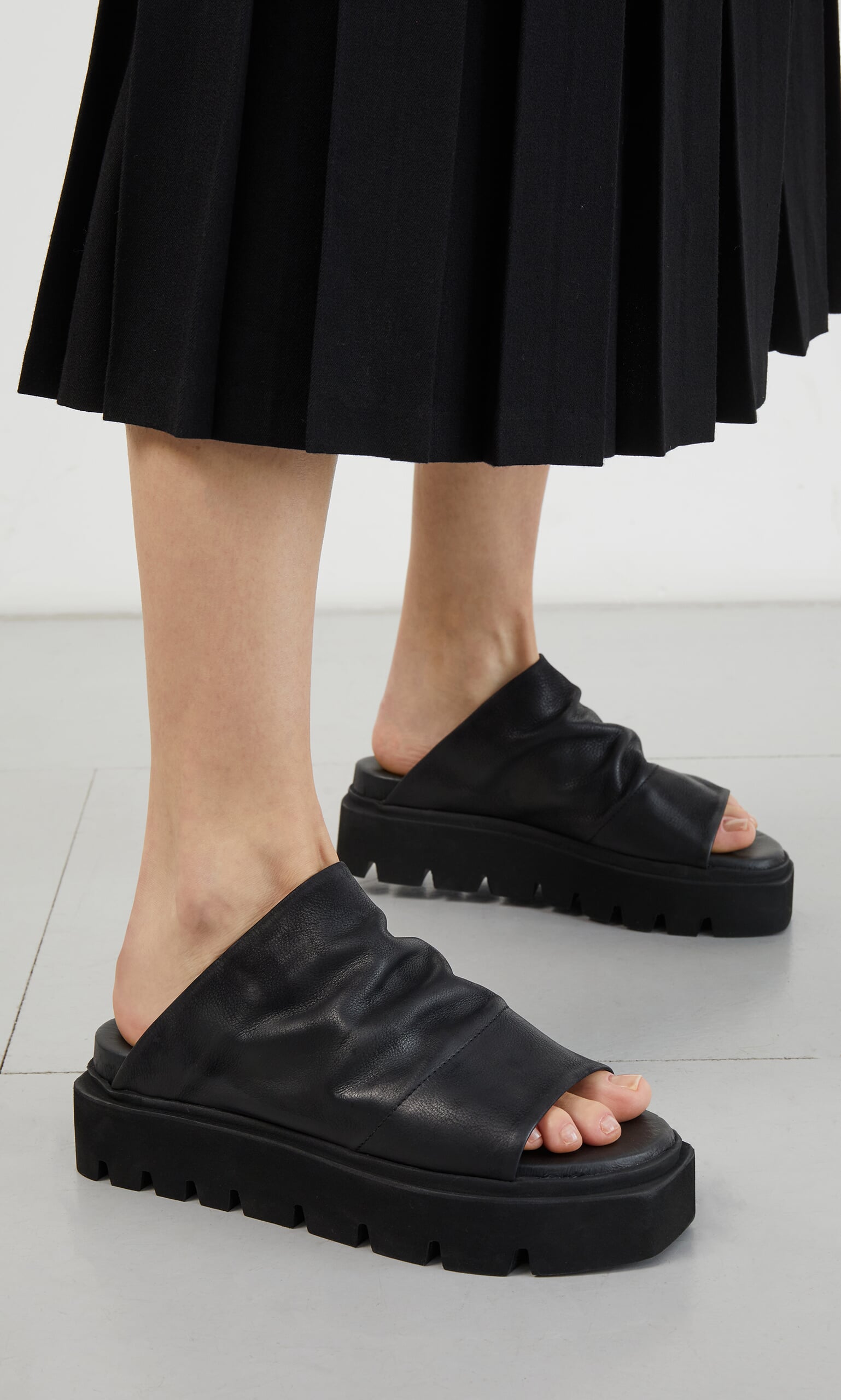 Black platform sliders hot sale