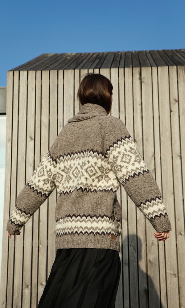 Shingle Cardigan