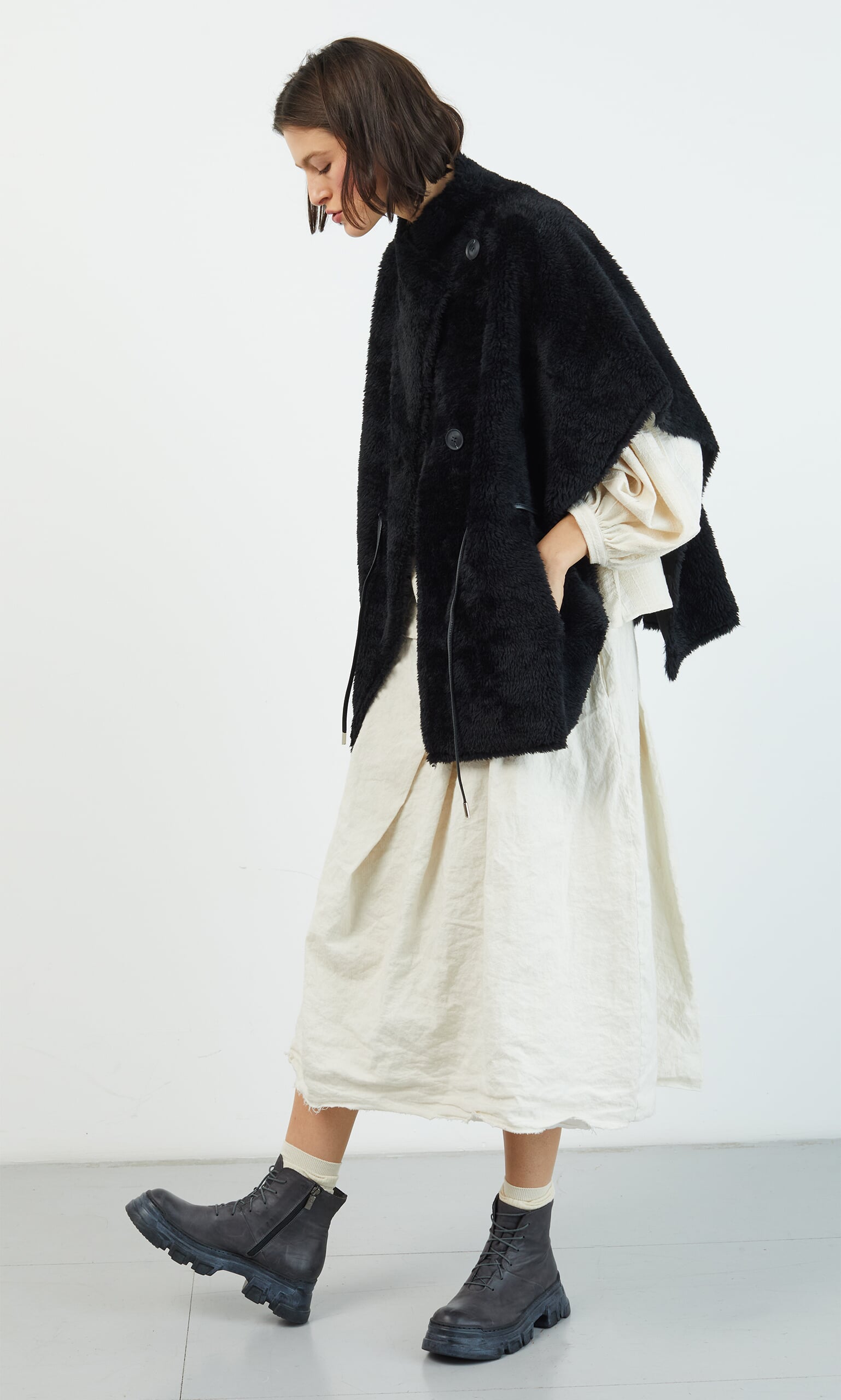 Shearling Cape - Black