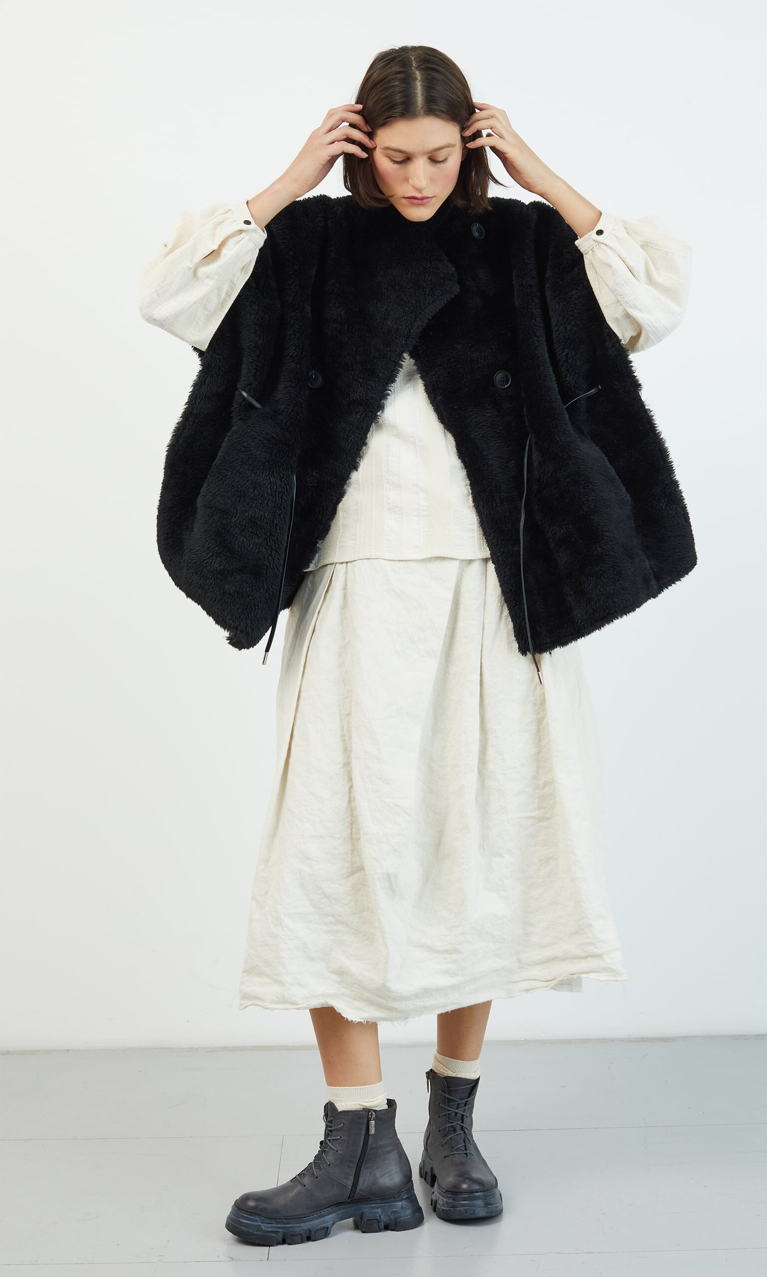 Shearling Cape - Black