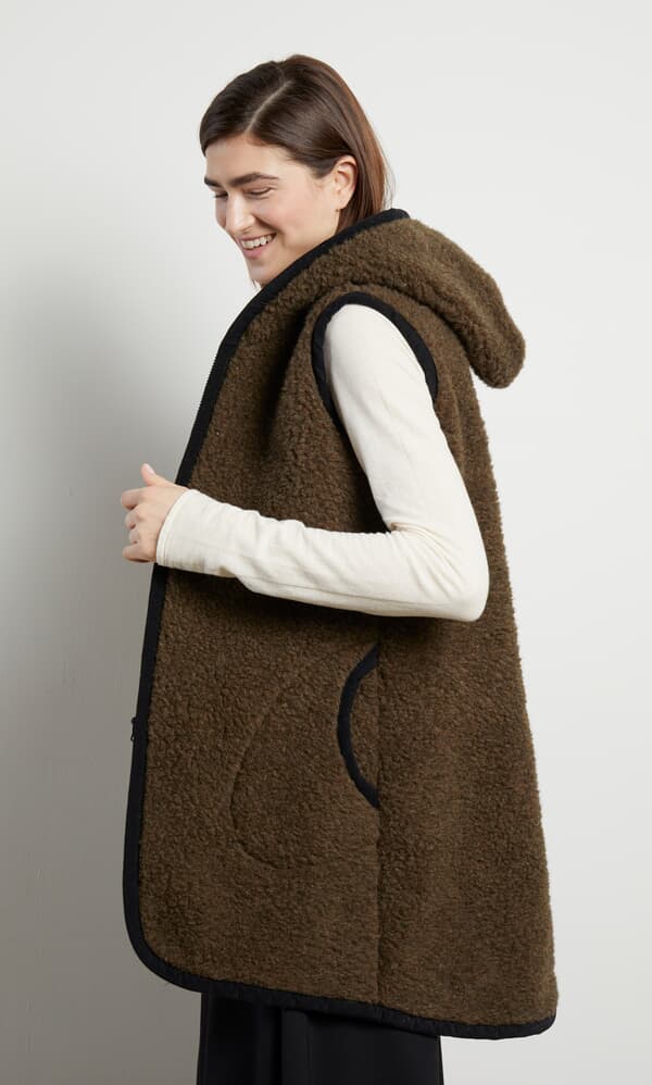 Bigger Rambler Gilet - Peat Brown