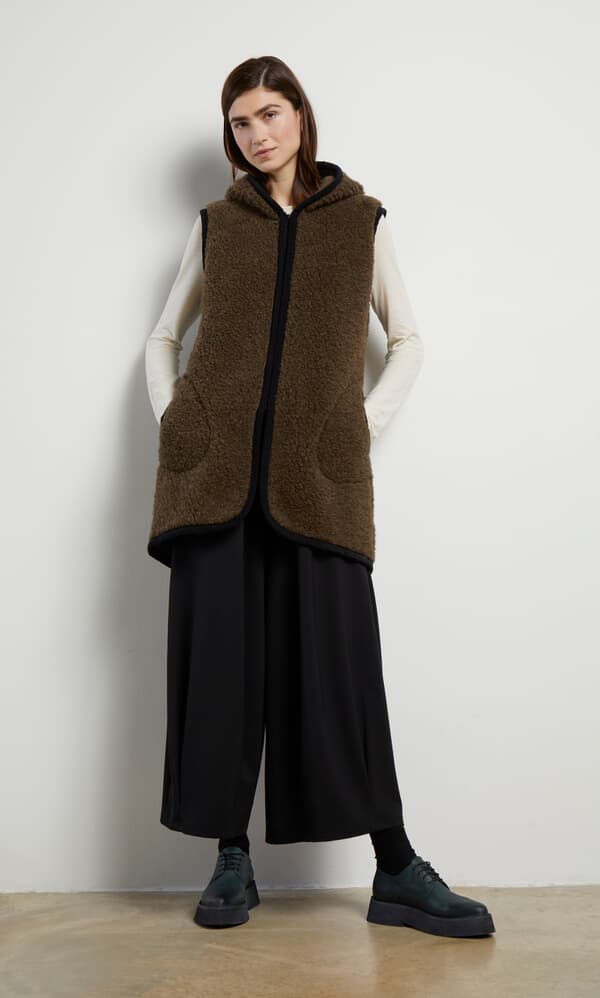 Bigger Rambler Gilet - Peat Brown