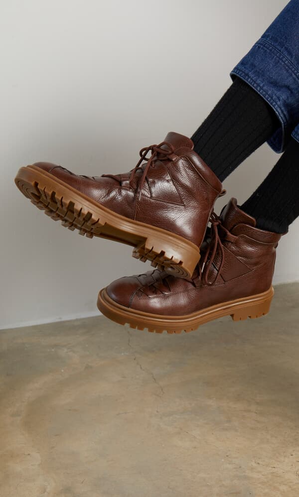 Zea Brown Boots