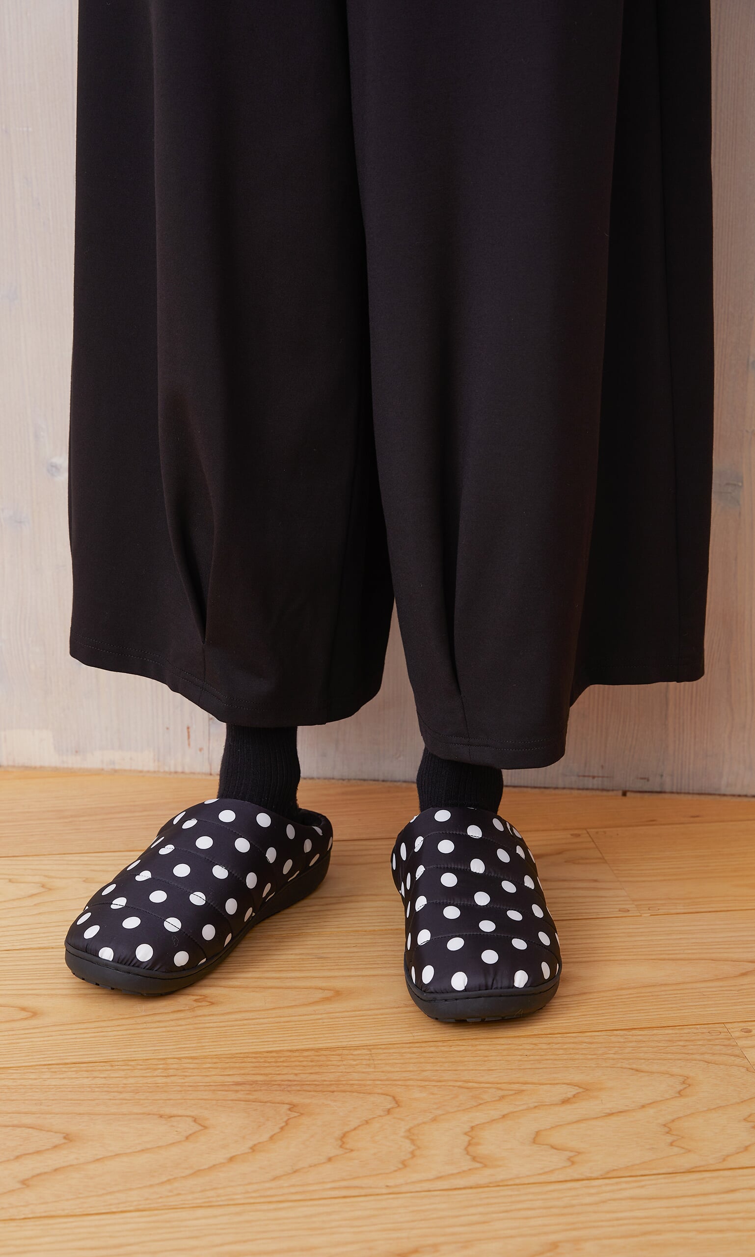 Black and white 2025 polka dot slippers