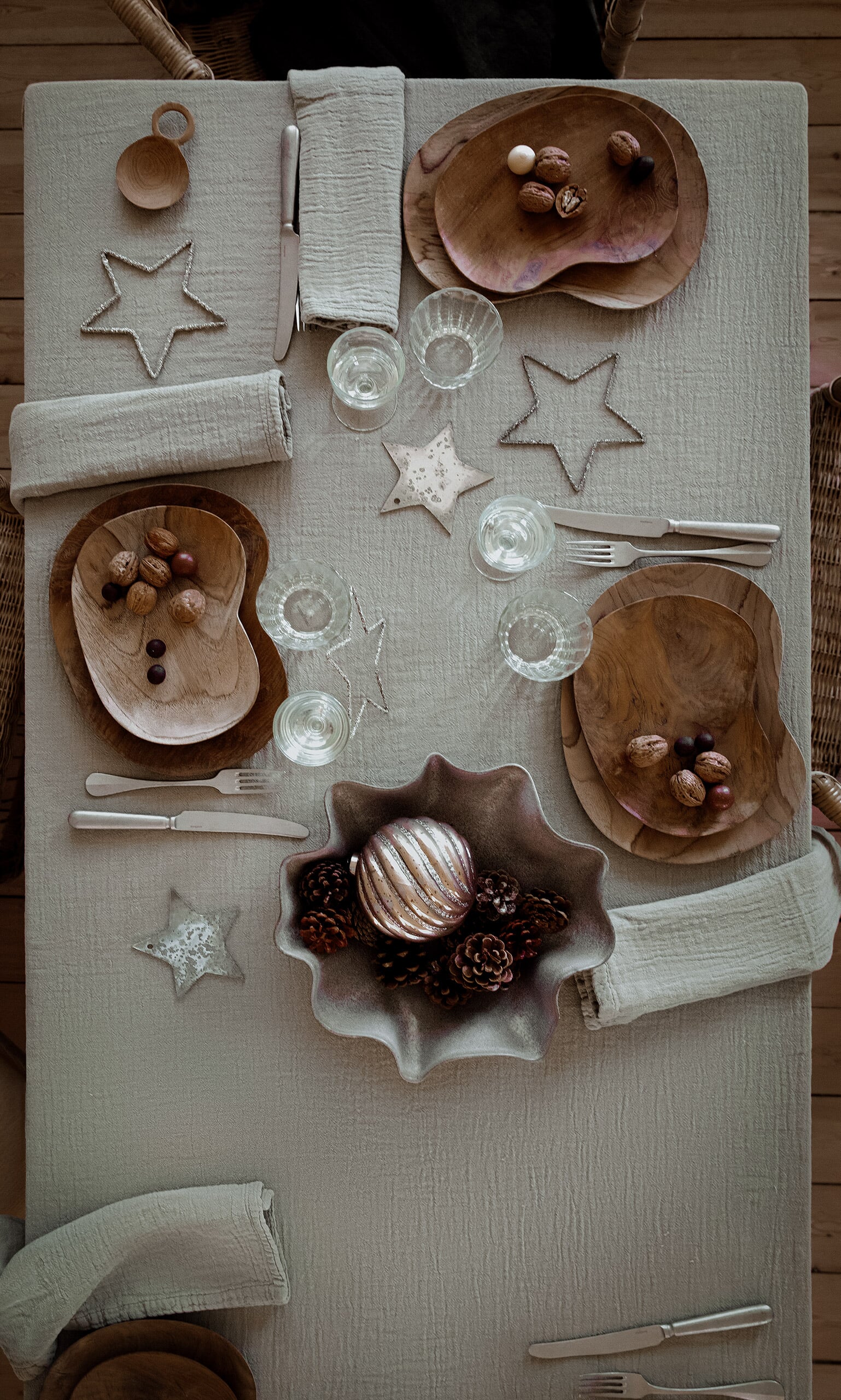 Raffia Christmas Star