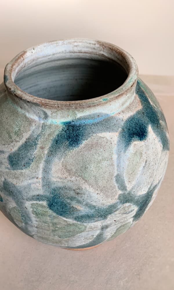 Blue Chain Moon Vase 