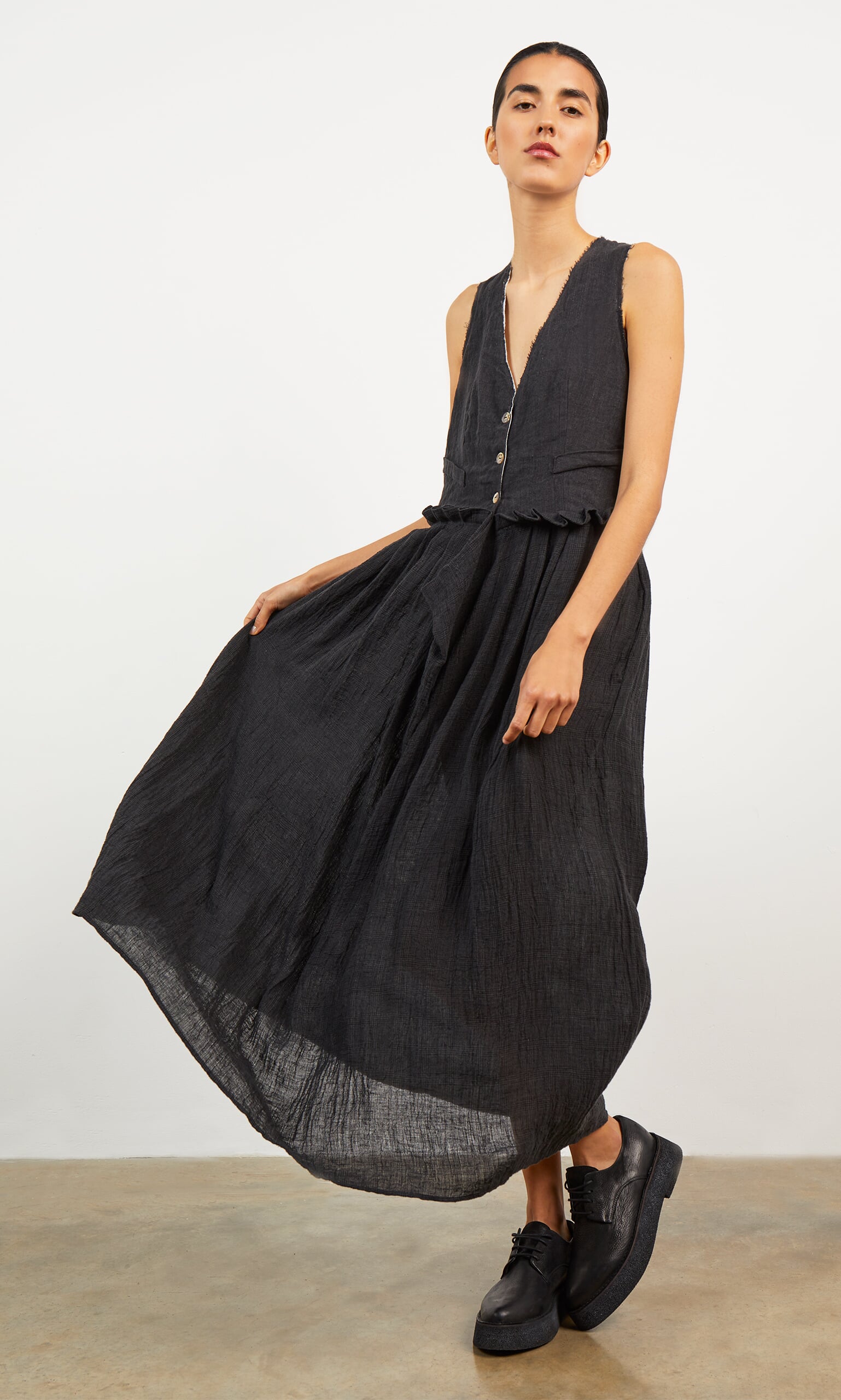 Fashion - Dresses and Skirts - Plümo Ltd