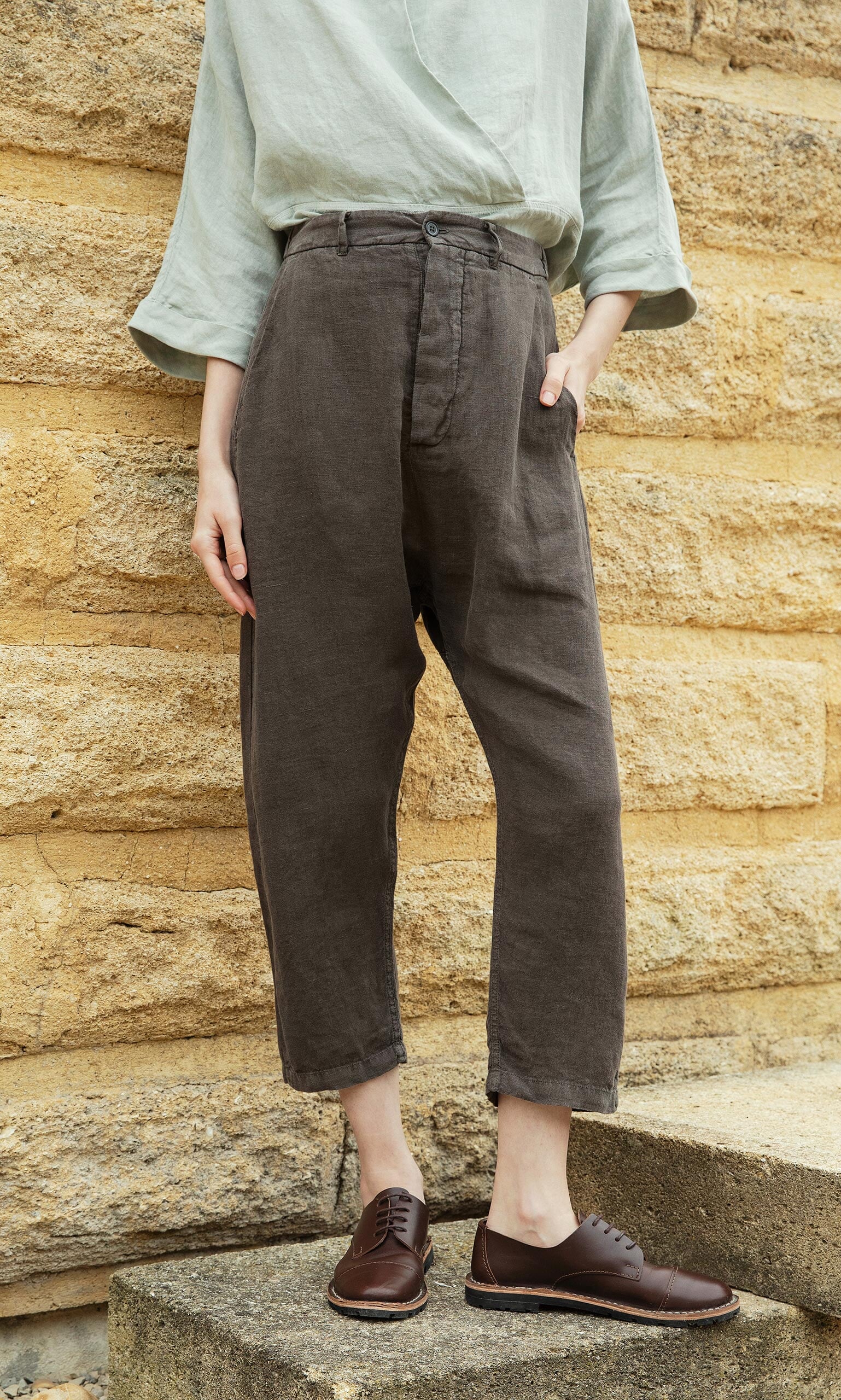 Black store coffee trousers