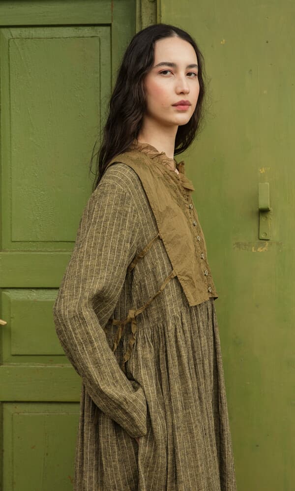 Olive Tabbard