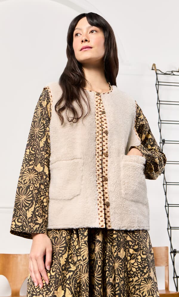 Inaya Gilet