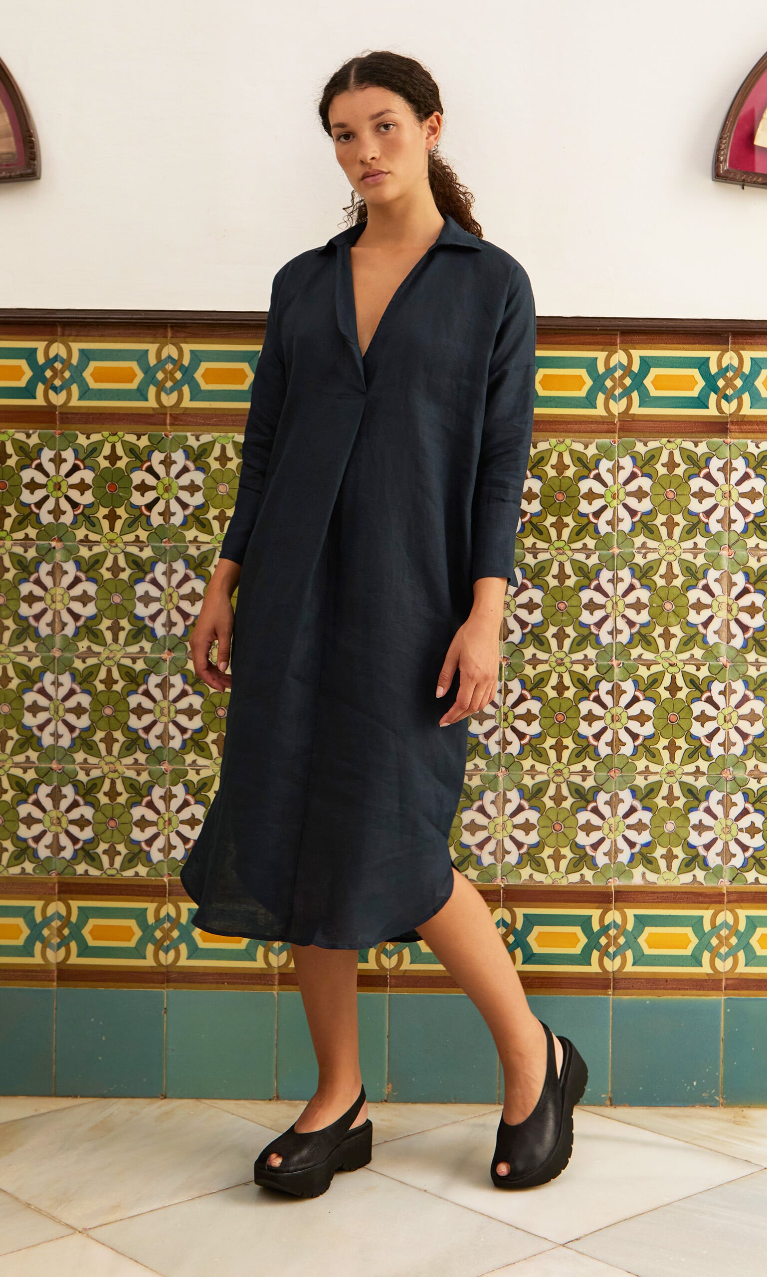 Artist Linen Dress - Navy