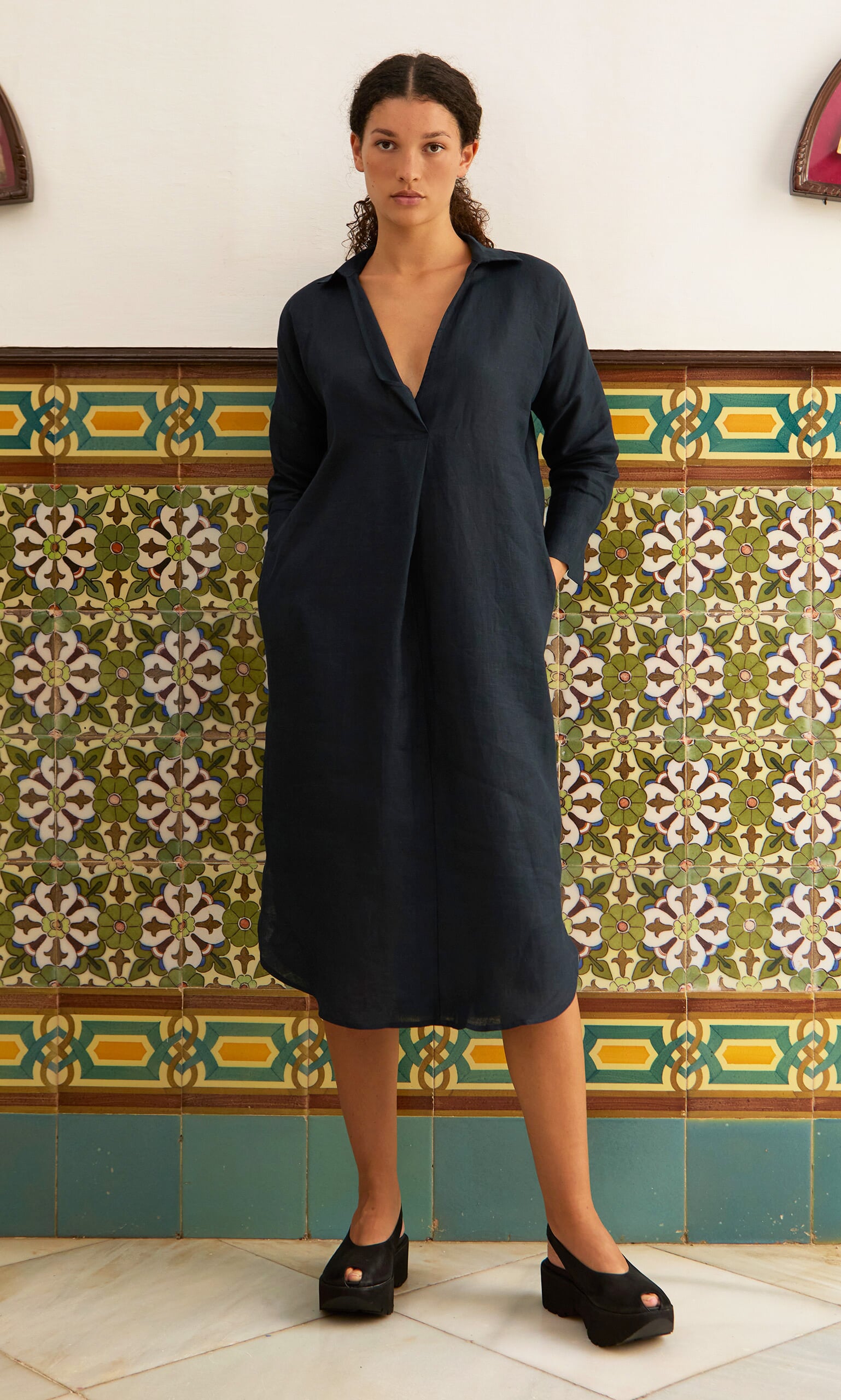 Artist Linen Dress - Navy