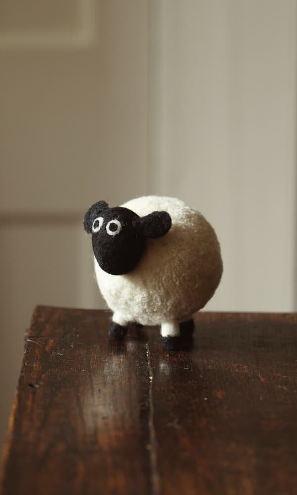 Derek the Sheep