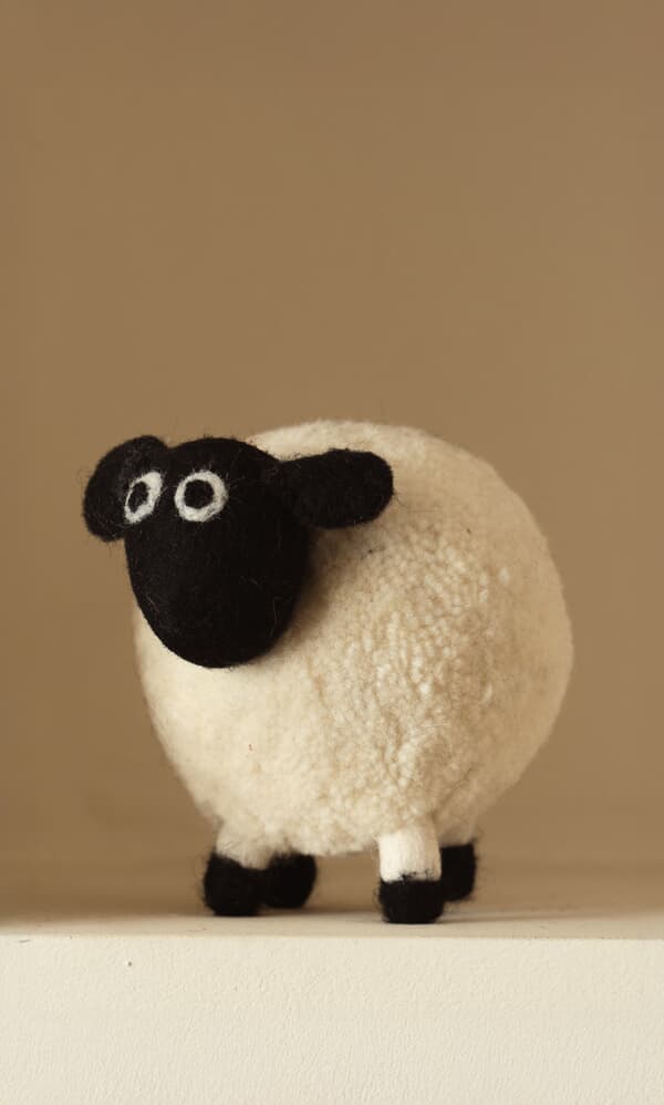 Derek the Sheep