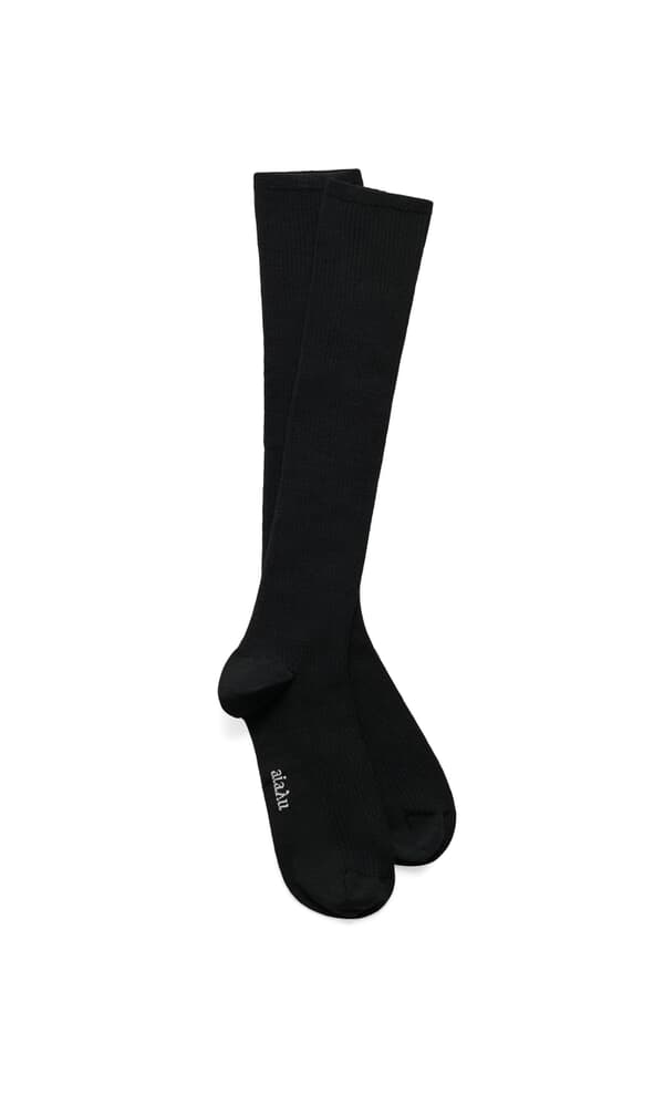 Black Kneesocks