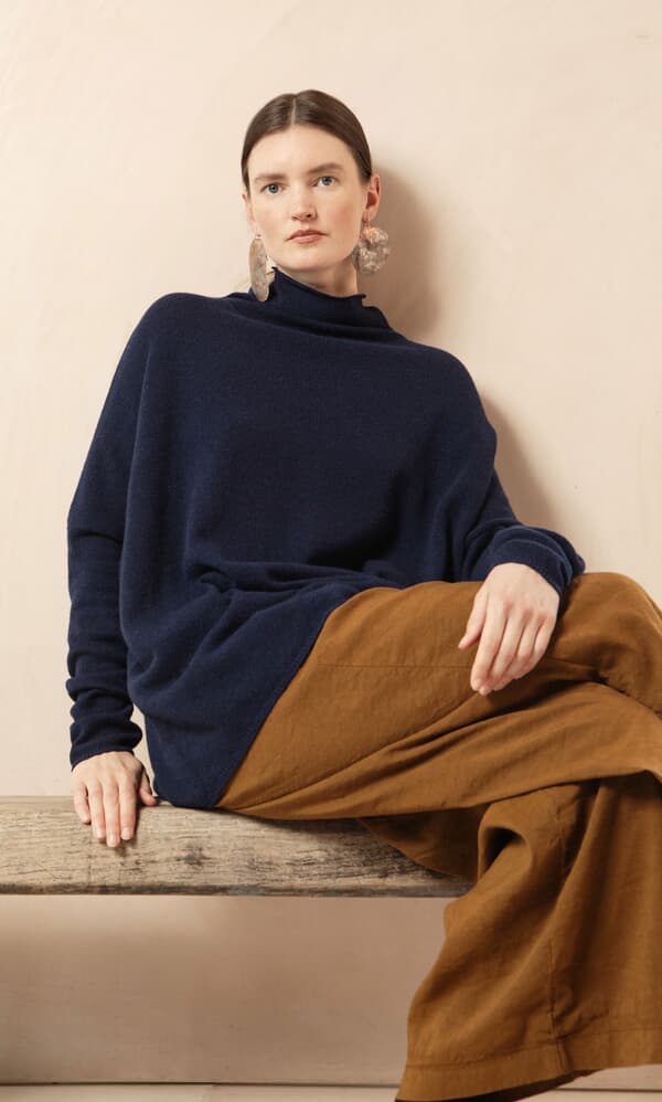 Navy Rollneck